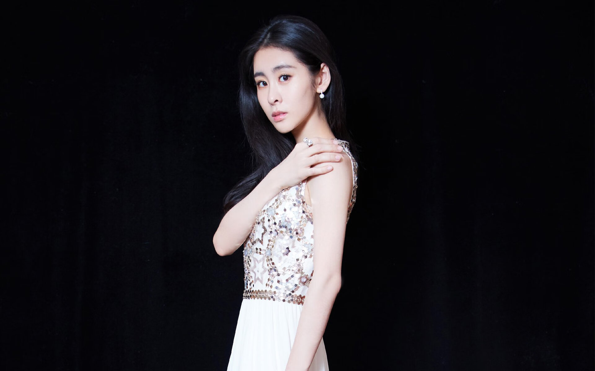 仰泳金牌之争在中美澳之间展开，仰泳冠军视频